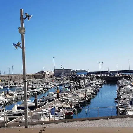 Elcano 1 *